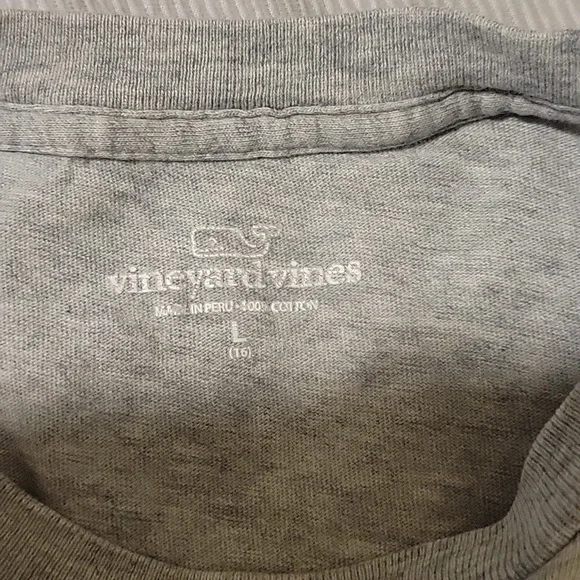 Vineyard Vines Large Gray Tshirt - Picture 3 of 6